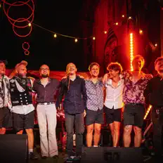 Ascolta Lapkričio Dvidešimtosios Orkestras, guarda video musicali, leggi la biografia, vedi le date del tour & altro!