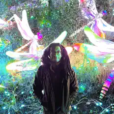 Tsira: песни, клипы, биография, даты выступлений и многое другое.