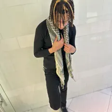 收听 Deuxe Monxler、观看音乐视频、阅读小传、查看巡演日期等 ！