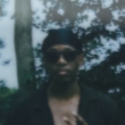 Listen to de8hawn, watch music videos, read bio, see tour dates & more!