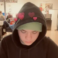 收听 NG ROBBY、观看音乐视频、阅读小传、查看巡演日期等 ！