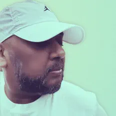 Hör dir Raj Rayma an, schau dir Musikvideos an, lies die Biografie, finde Tourdaten und mehr!