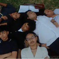 undefined을(를) 듣고, 뮤직 비디오를 보고, 약력을 읽고, 투어 일정 등을 확인하세요!