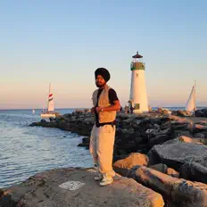 Escucha a GURXMRT, mira videos musicales, lee su biografía, consulta las fechas de las gira y más.