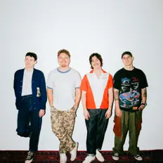 Hör dir The High Loves an, schau dir Musikvideos an, lies die Biografie, finde Tourdaten und mehr!