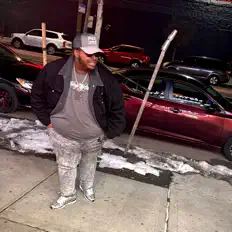 S.O.T.Mを聴いたり、ミュージックビデオを鑑賞したり、経歴やツアー日程などを確認したりしましょう！