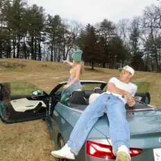 Nexpoを聴いたり、ミュージックビデオを鑑賞したり、経歴やツアー日程などを確認したりしましょう！