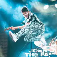 Escucha a undefined, mira videos musicales, lee su biografía, consulta las fechas de las gira y más.