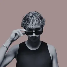 收听 Kiks、观看音乐视频、阅读小传、查看巡演日期等 ！