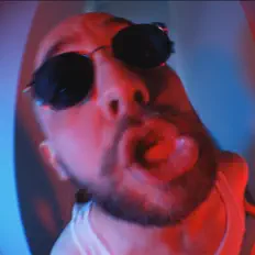 收听 Works Well with Others、观看音乐视频、阅读小传、查看巡演日期等 ！