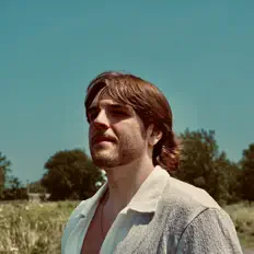 Écoutez Natro, regardez des vidéoclips, lisez la biographie, consultez les dates de tournée et plus encore !