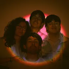 Listen to Esperanza Alternativa, watch music videos, read bio, see tour dates & more!