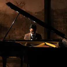 Listen to Đạt G, watch music videos, read bio, see tour dates & more!