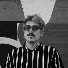 Escucha a Jocan Dekä, mira videos musicales, lee su biografía, consulta las fechas de las gira y más.