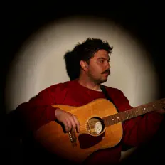 Ethan DeRoseを聴いたり、ミュージックビデオを鑑賞したり、経歴やツアー日程などを確認したりしましょう！