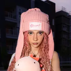 Ascolta i am yd, guarda video musicali, leggi la biografia, vedi le date del tour & altro!