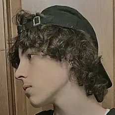 Poslechněte si interpreta Julian Kusaj, sledujte hudební videa, přečtěte si životopis, podívejte se na data turné a další informace.