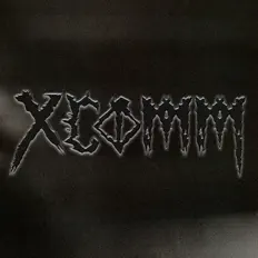 XCOMMを聴いたり、ミュージックビデオを鑑賞したり、経歴やツアー日程などを確認したりしましょう！