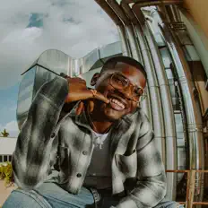 收听 Joejoe、观看音乐视频、阅读小传、查看巡演日期等 ！