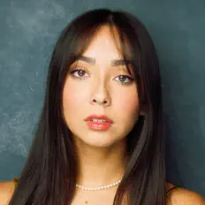 Dengarkan Aria Rayes, tonton video musik, baca bio, lihat tanggal tur & lainnya!