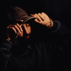 收听 Eli'Ohen、观看音乐视频、阅读小传、查看巡演日期等 ！