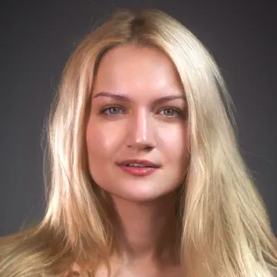 Listen to Мария Смирнова, watch music videos, read bio, see tour dates & more!