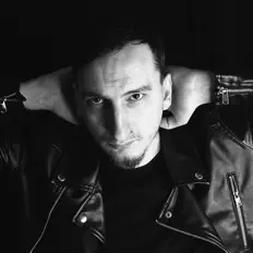 收听 Villain、观看音乐视频、阅读小传、查看巡演日期等 ！