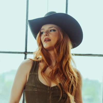 Listen to Savannah Jade, watch music videos, read bio, see tour dates & more!