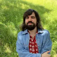 Ouve undefined, vê vídeos de música, lê a biografia, vê as datas da digressão e muito mais!