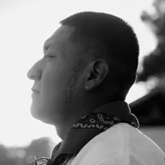Dengarkan GB, tonton video musik, baca bio, lihat tanggal tur & lainnya!