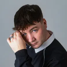 Niklas Deeを聴いたり、ミュージックビデオを鑑賞したり、経歴やツアー日程などを確認したりしましょう！