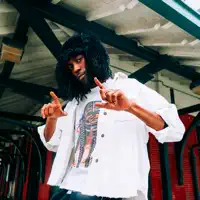 Escucha a undefined, mira videos musicales, lee su biografía, consulta las fechas de las gira y más.