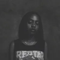 Hör dir undefined an, schau dir Musikvideos an, lies die Biografie, finde Tourdaten und mehr!