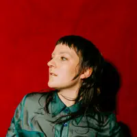 Dengarkan undefined, tonton video musik, baca bio, lihat tanggal tur & lainnya!