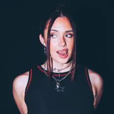 CHEZを聴いたり、ミュージックビデオを鑑賞したり、経歴やツアー日程などを確認したりしましょう！