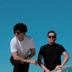 收听 Black Mambo、观看音乐视频、阅读小传、查看巡演日期等 ！