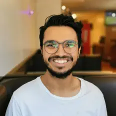 Dengarkan Ganit, tonton video musik, baca bio, lihat tanggal tur & lainnya!