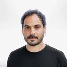 Pedro Precisaを聴いたり、ミュージックビデオを鑑賞したり、経歴やツアー日程などを確認したりしましょう！