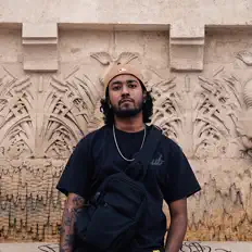 Dengarkan Temple Thieves, tonton video musik, baca bio, lihat tanggal tur & lainnya!