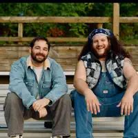 Dengarkan undefined, tonton video musik, baca bio, lihat tanggal tur & lainnya!