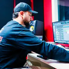 收听 Flavbaonthebeat、观看音乐视频、阅读小传、查看巡演日期等 ！