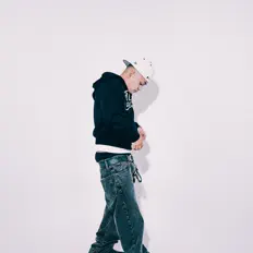 聆聽 Y1ee Coyote、觀看音樂影片、閱讀小傳、查看巡演日期等！