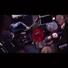 Posłuchaj wykonawcy Pomodolo, obejrzyj teledyski, przeczytaj biografię, zobacz daty tras koncertowych i nie tylko!