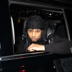 Chase Bandz सुनें, म्यूज़िक वीडियो देखें, बायो पढ़ें, दौरे की तारीखें और बहुत कुछ देखें!