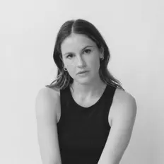 收听 Haley Ganis、观看音乐视频、阅读小传、查看巡演日期等 ！