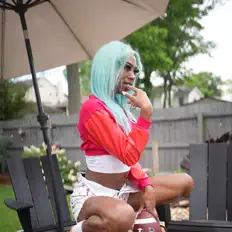Listen to Nehemiiaahh, watch music videos, read bio, see tour dates & more!