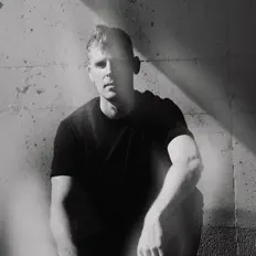 收听 Mike Galvin、观看音乐视频、阅读小传、查看巡演日期等 ！