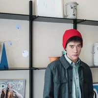 Dengarkan undefined, tonton video musik, baca bio, lihat tanggal tur & lainnya!