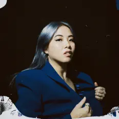 Dengarkan Farrah, tonton video musik, baca bio, lihat tanggal tur & lainnya!