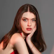 收听 Jenny McNabb、观看音乐视频、阅读小传、查看巡演日期等 ！